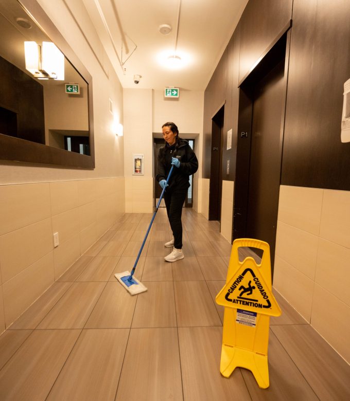 Cleaning of all common areas: washrooms and kitchen area